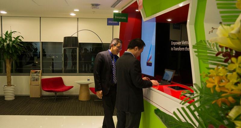 Microsoft đặc biệt chú trọng đến yếu tố con người như chế độ ăn uống, nghỉ ngơi và giải trí của nhân viên.