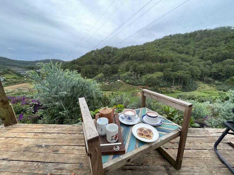 Mimo Hill - Mây Coffee