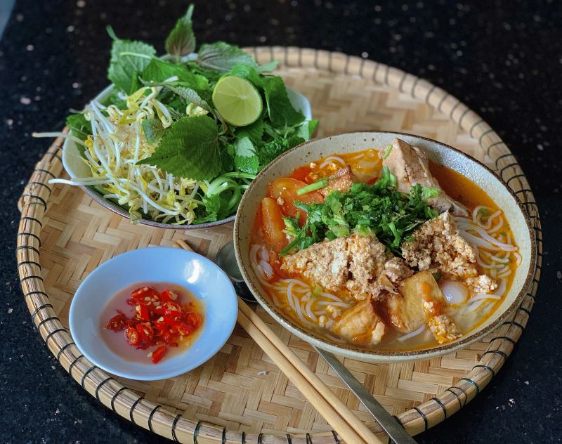 Bún Riêu Yến