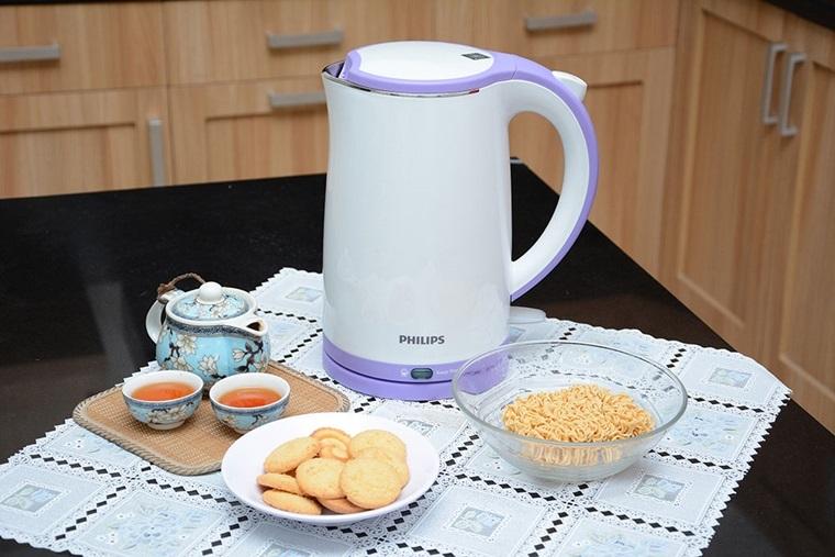 Không để lượng nước dư trong bình thời gian dài