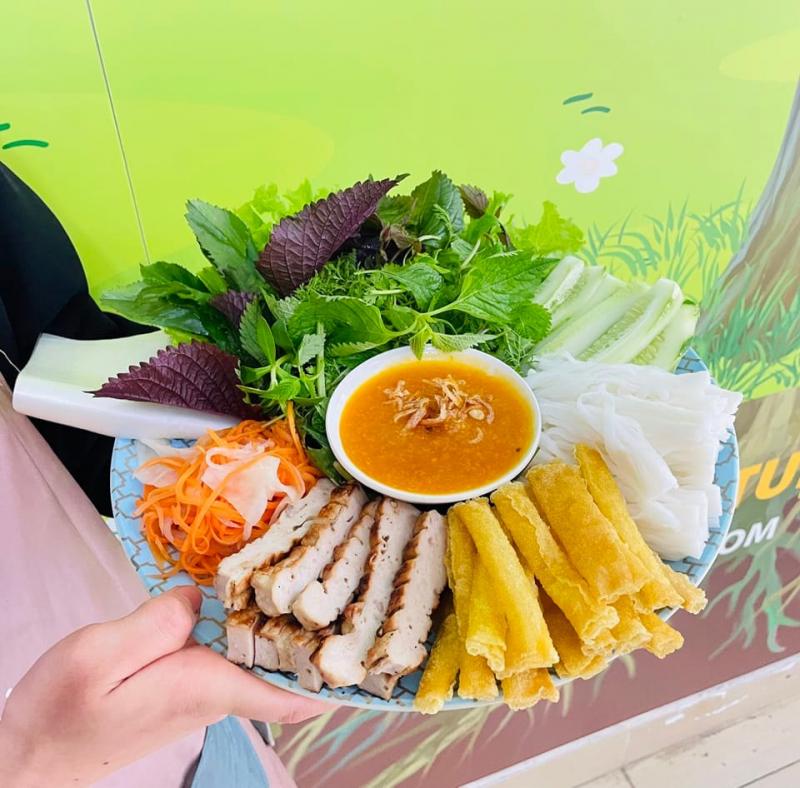 Nem Nướng Nha Trang - Hùng Anh