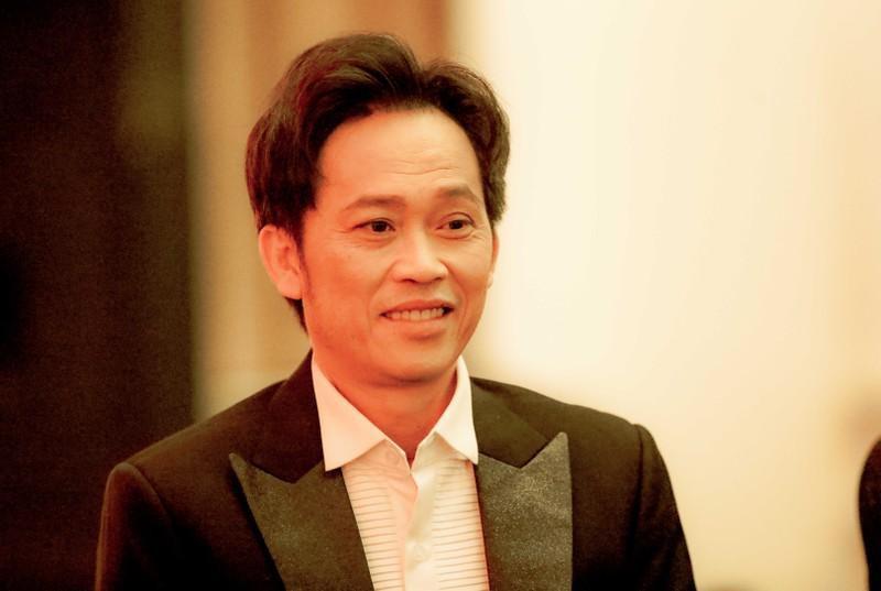 Nghệ sỹ ưu tú Hoài Linh