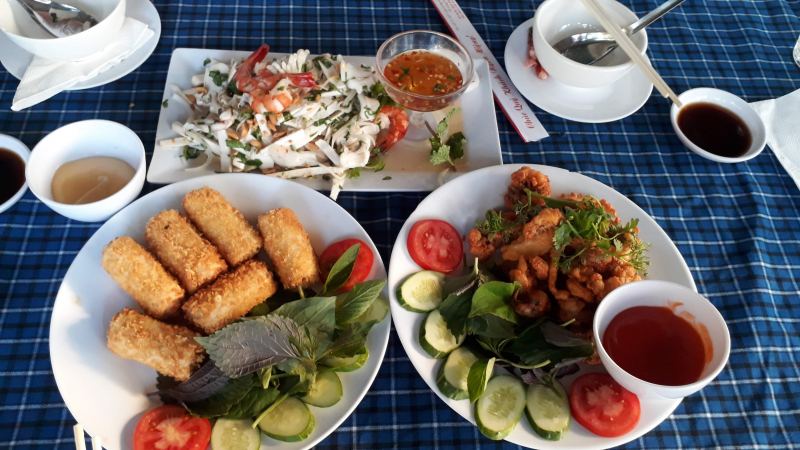 Nhà hàng Khoa Trí