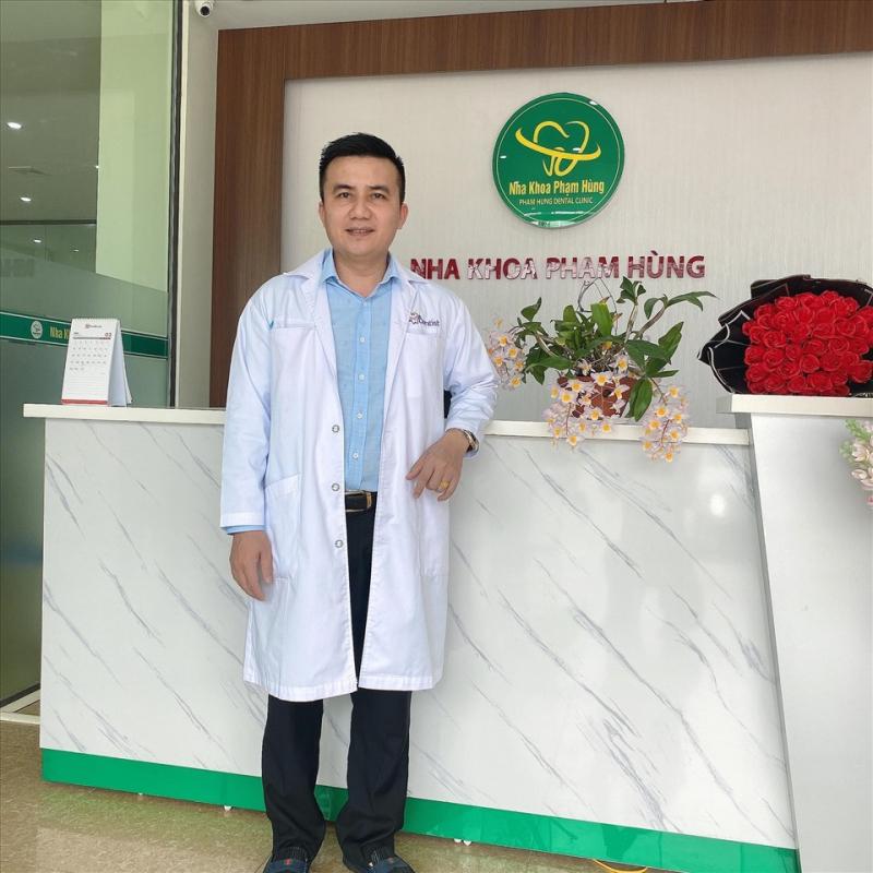 Nha khoa Phạm Hùng