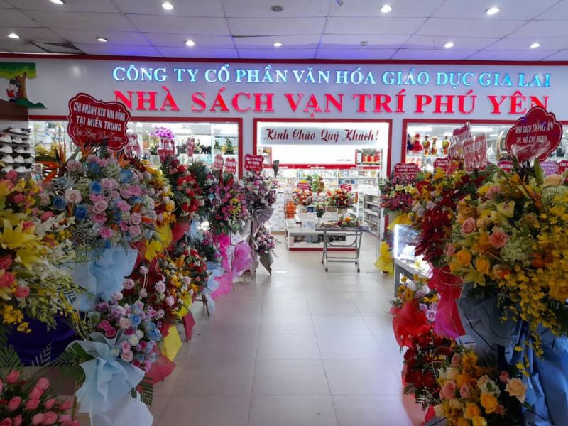 Nhà Sách Vạn Trí