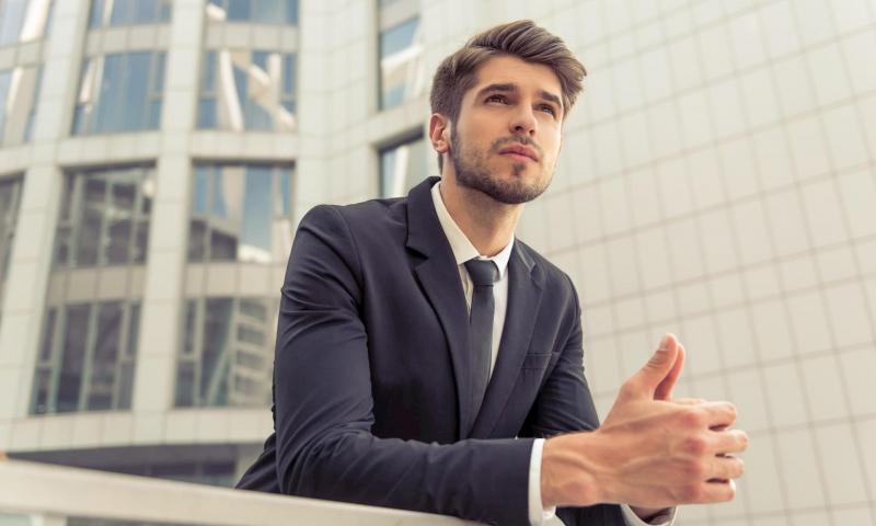 Đến nơi hẹn sớm hơn đối phương