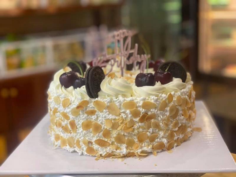 Như Lan’s Bakery