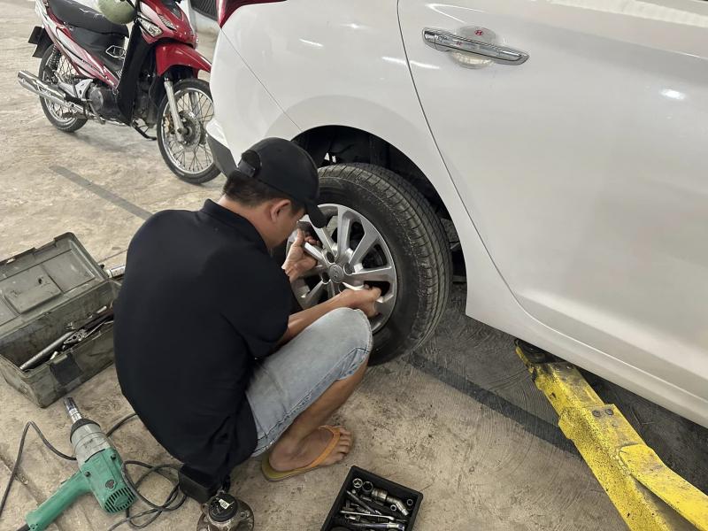 Ô tô Vinh Khang