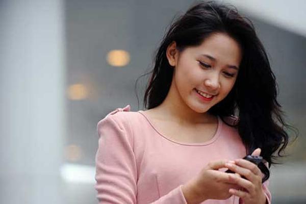 Vẫn chưa quên được người cũ dù đã yêu bạn