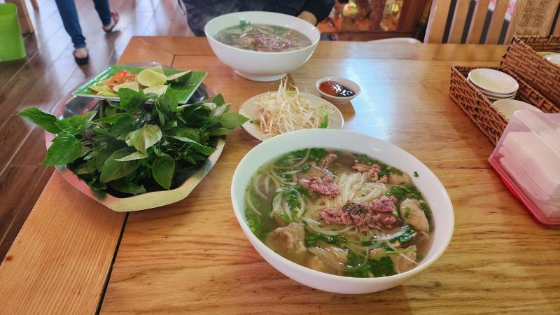 Phở Bát Đàn