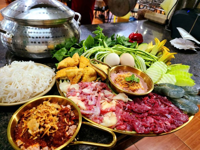 Phố Đêm Quán
