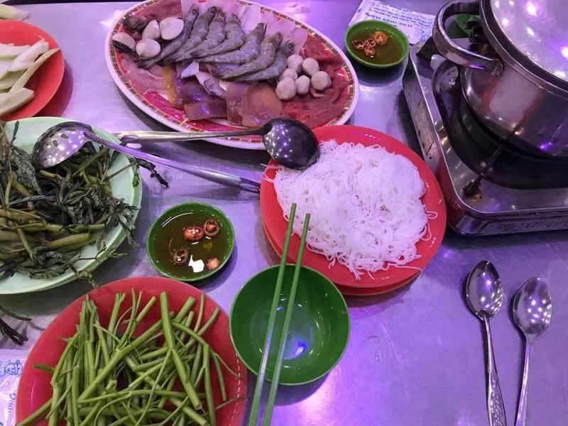 Quán lẩu 60 Bờ Kè
