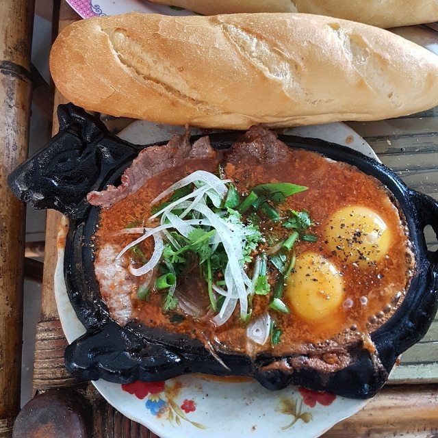 Mì Ốp La Hẻm 33