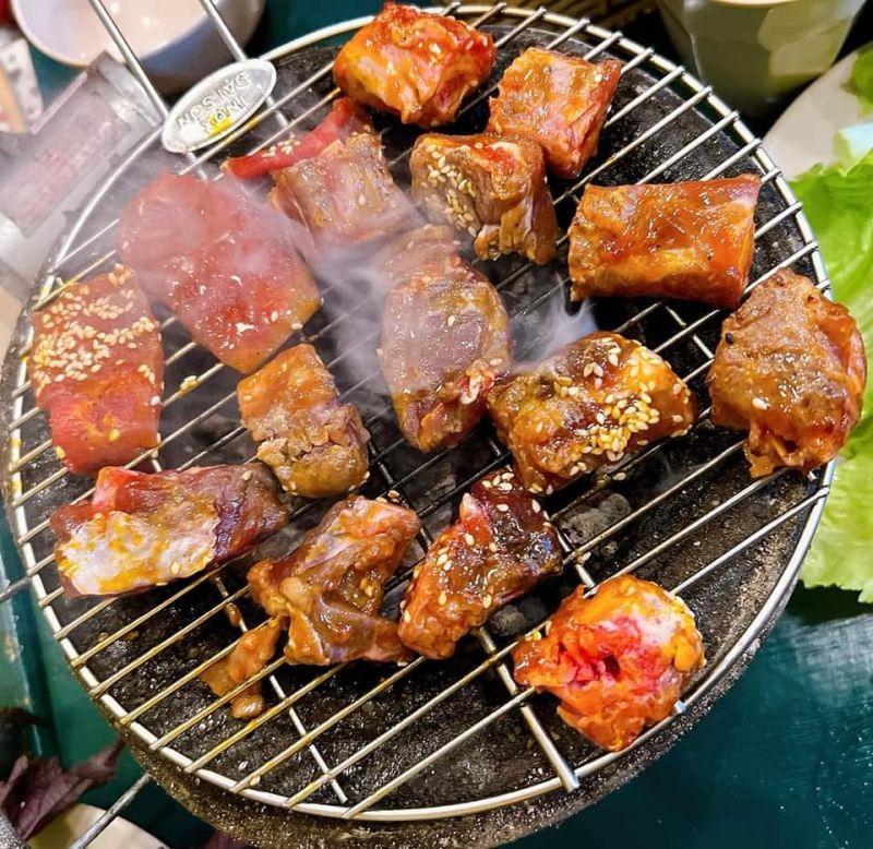 Quán Dì 5 - Thịt Rừng & Lẩu Cá Tầm Đà Lạt