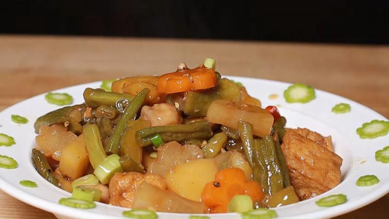 Rau củ kho chay