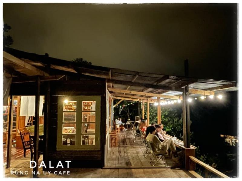 Rừng Na Uy Cafe