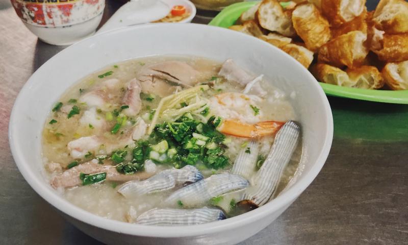 Sá sùng còn được sử dụng cả lúc còn tươi để nấu canh hay rang khô cũng rất bổ dưỡng