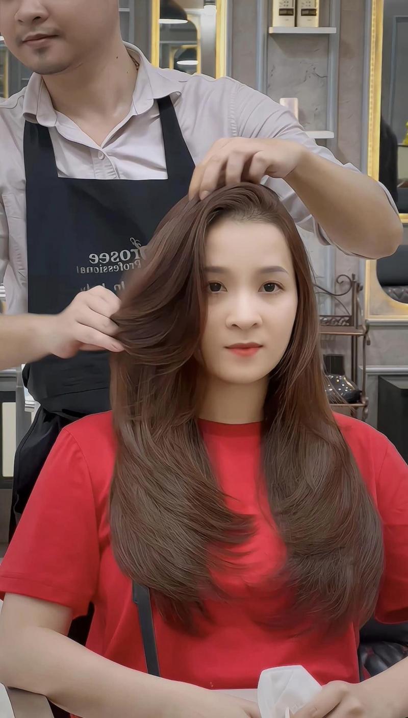 Salon Lê Dũng