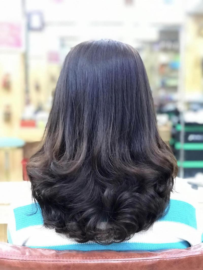Salon Thuỳ Linh