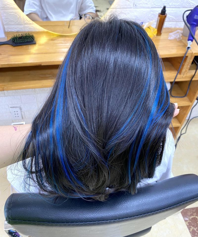 Salon tóc Long Râu