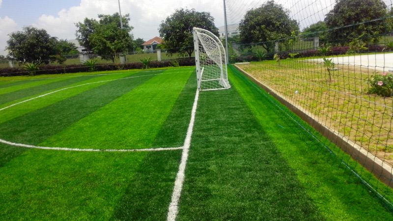 Sân bóng đá Hưng Thịnh