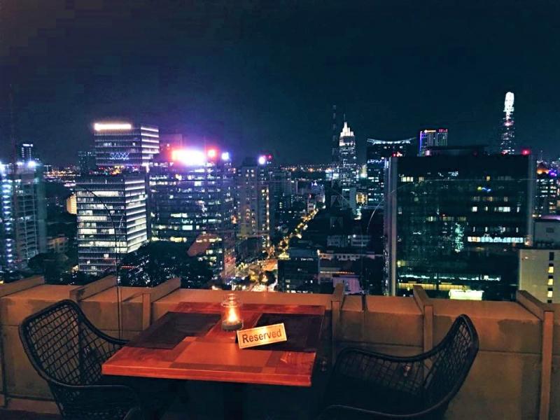 Shri Restaurant & Lounge