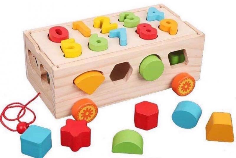 Cho trẻ học tập, giải trí theo nhóm