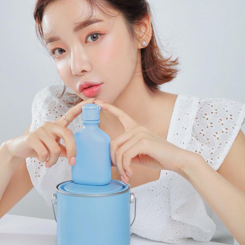 Da dầu không nên dùng kem dưỡng ầm