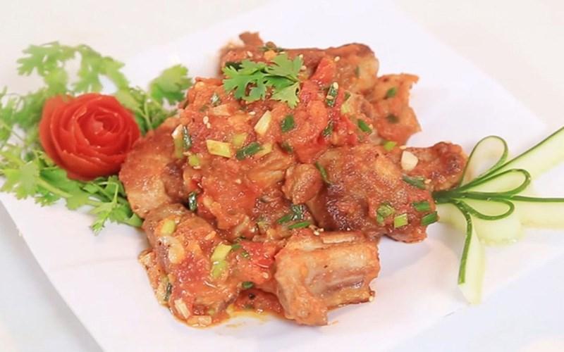 Sườn xào cà chua