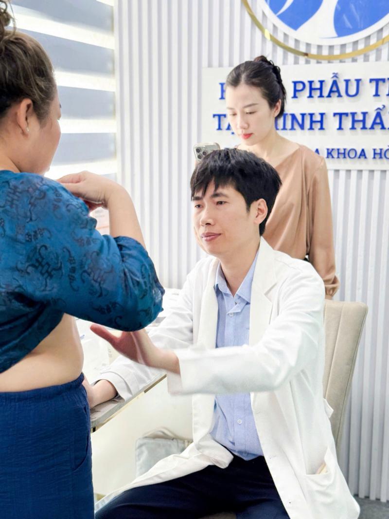 Thạc sĩ, Bác sĩ Vũ Hồng Chiến