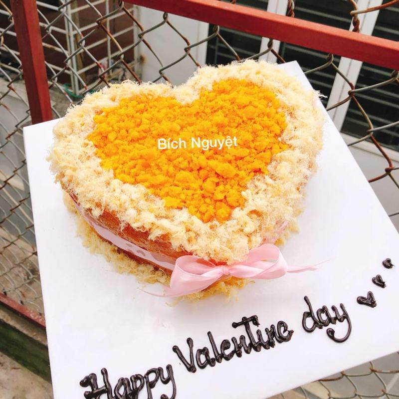 Bông Lan Trứng Muối Bích Nguyệt