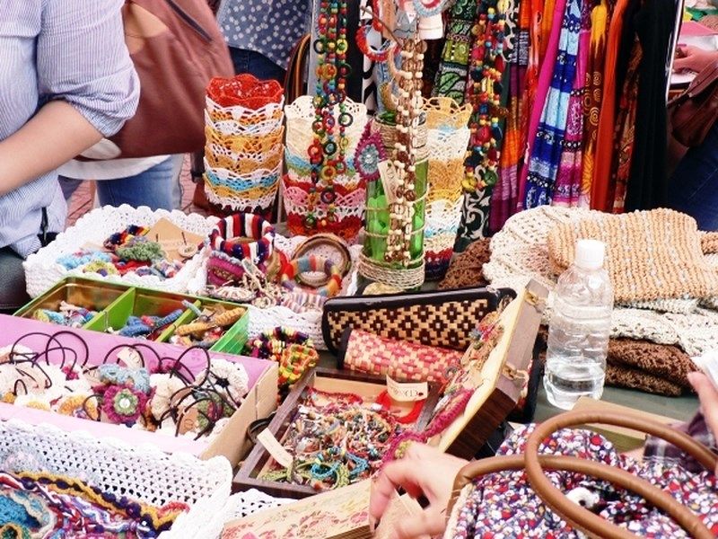 Nhận sản phẩm gia công tại nhà (sản phẩm mỹ nghệ, bóc vỏ lụa hạt điều, gấp túi giấy,…)