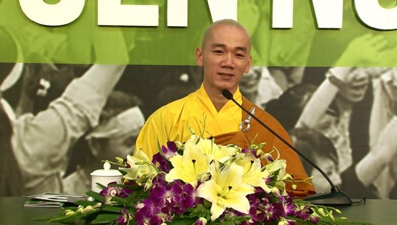 Thầy Thích Tâm Nguyên - người giảng bài thuyết pháp 
