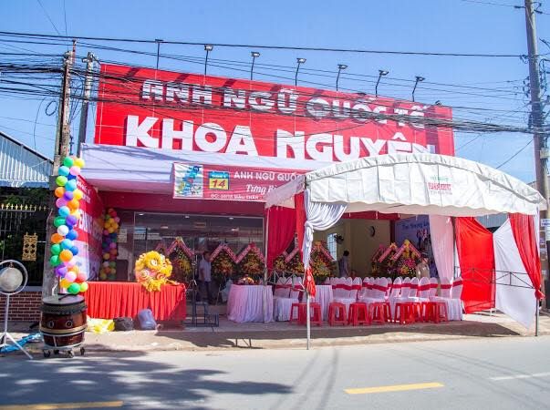 Thủ Khoa Chuyên Nguyễn Bỉnh Khiêm - Trịnh Hải Huỳnh