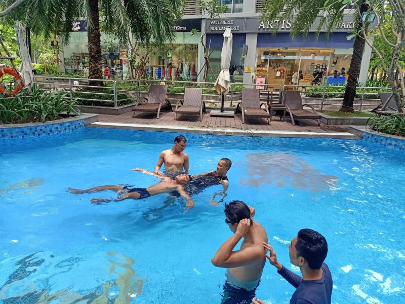 Trung Tâm Dạy Bơi Kèm Riêng Phạm Tuân