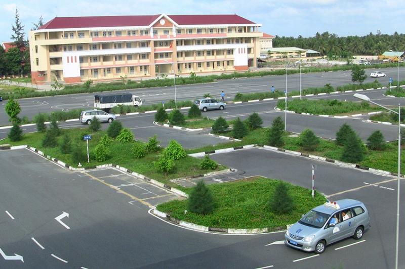 Trung tâm dịch vụ đào tạo thi sát hạch lái xe mô tô Hà Nội