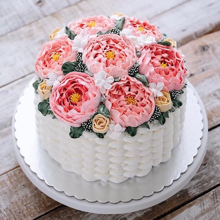 Mẫu bánh kem cuốn hút ngay từ cái nhìn đầu tiên