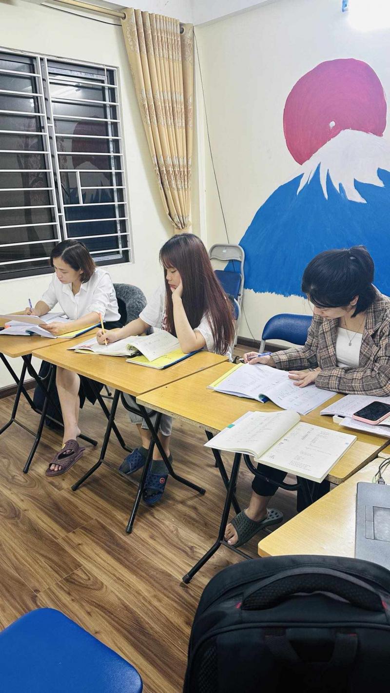 Trung tâm tiếng Nhật Mina