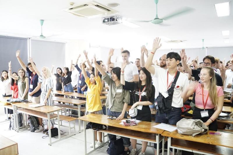 Học lực là yếu tố vô cùng quan trọng khi chọn trường