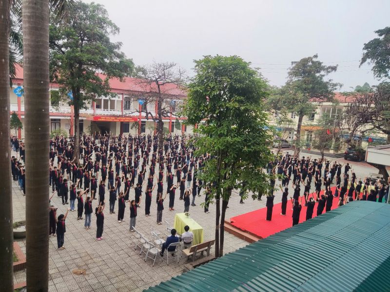 Trường THCS Bạch Hạc