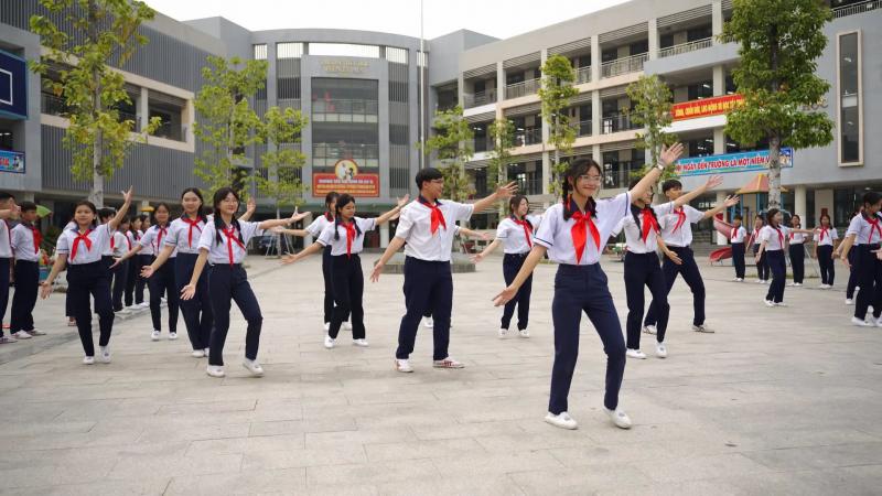 Trường THCS Bình Thắng