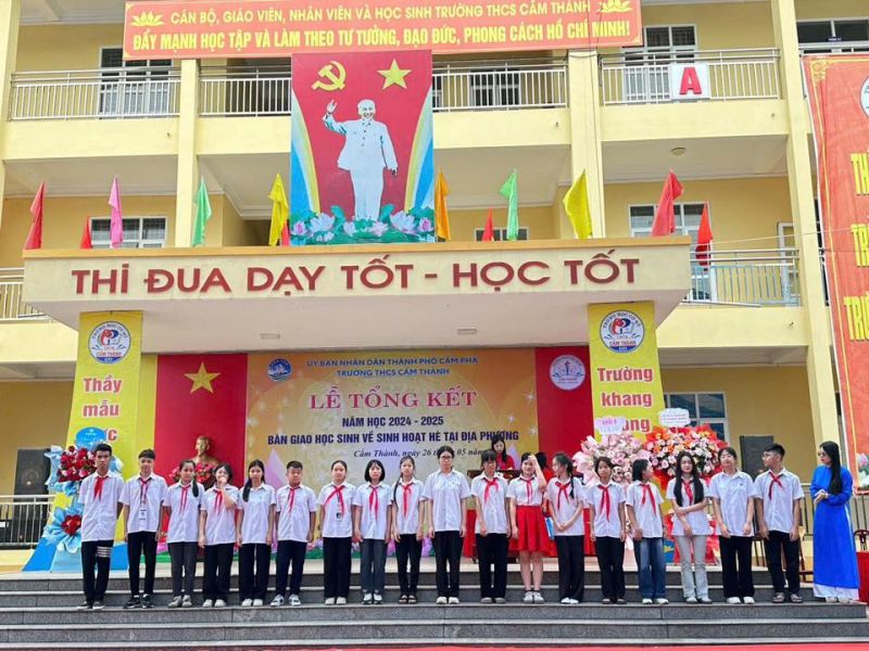 Trường THCS Cẩm Thành