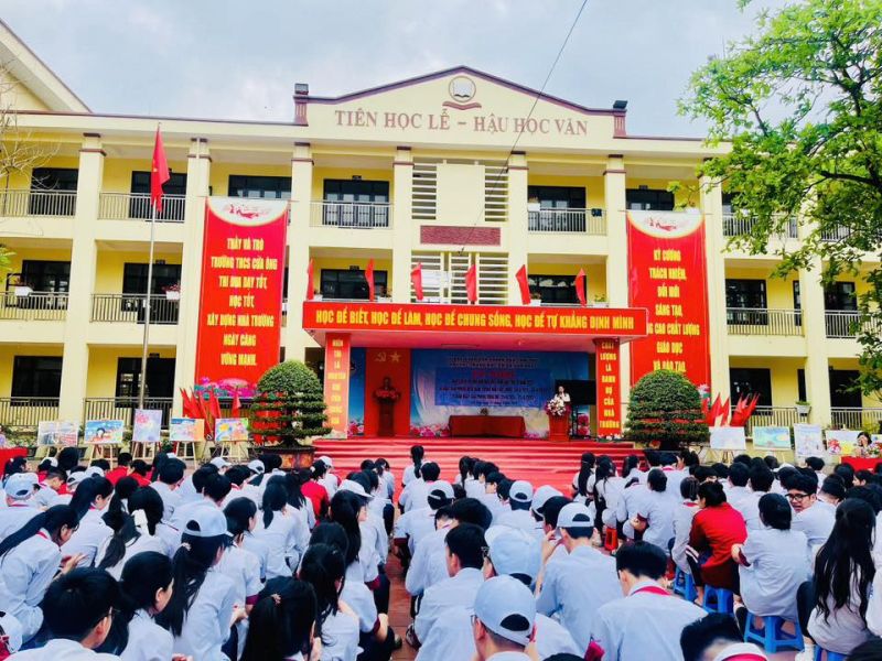 Trường THCS Cửa Ông