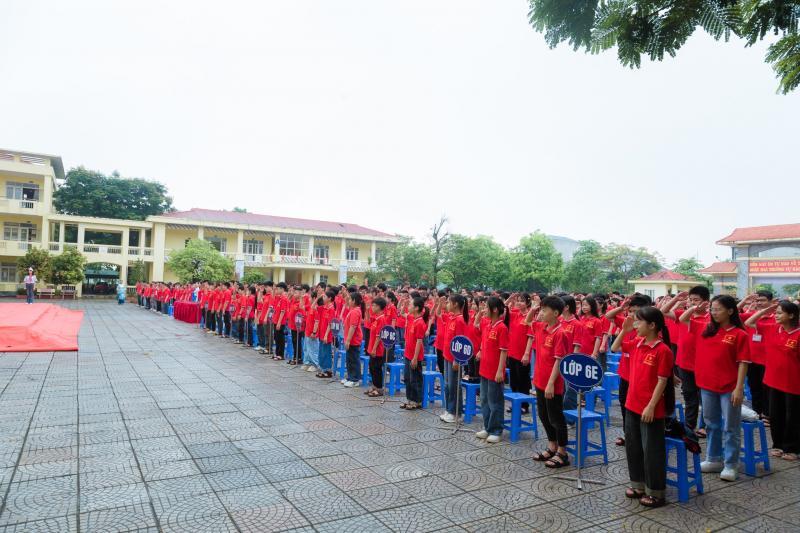 Trường THCS Hùng Vương