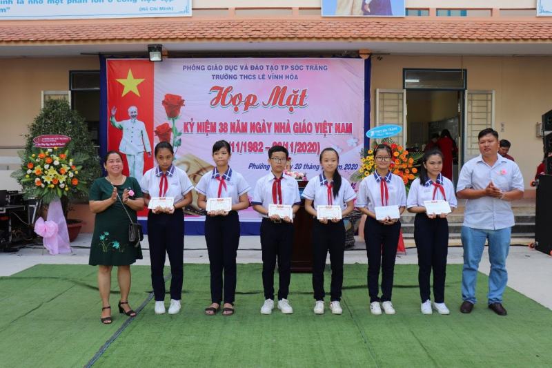 Trường THCS Lê Vĩnh Hòa