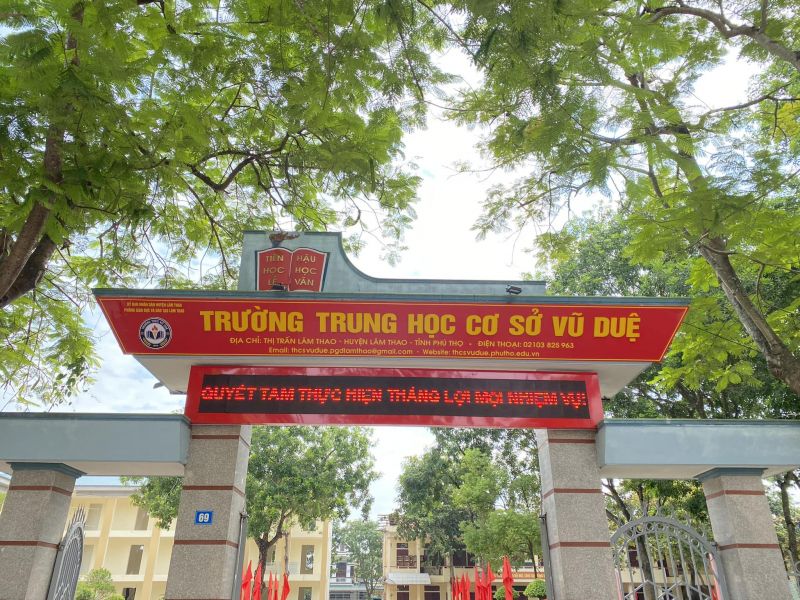 Trường THCS Lâm Thao