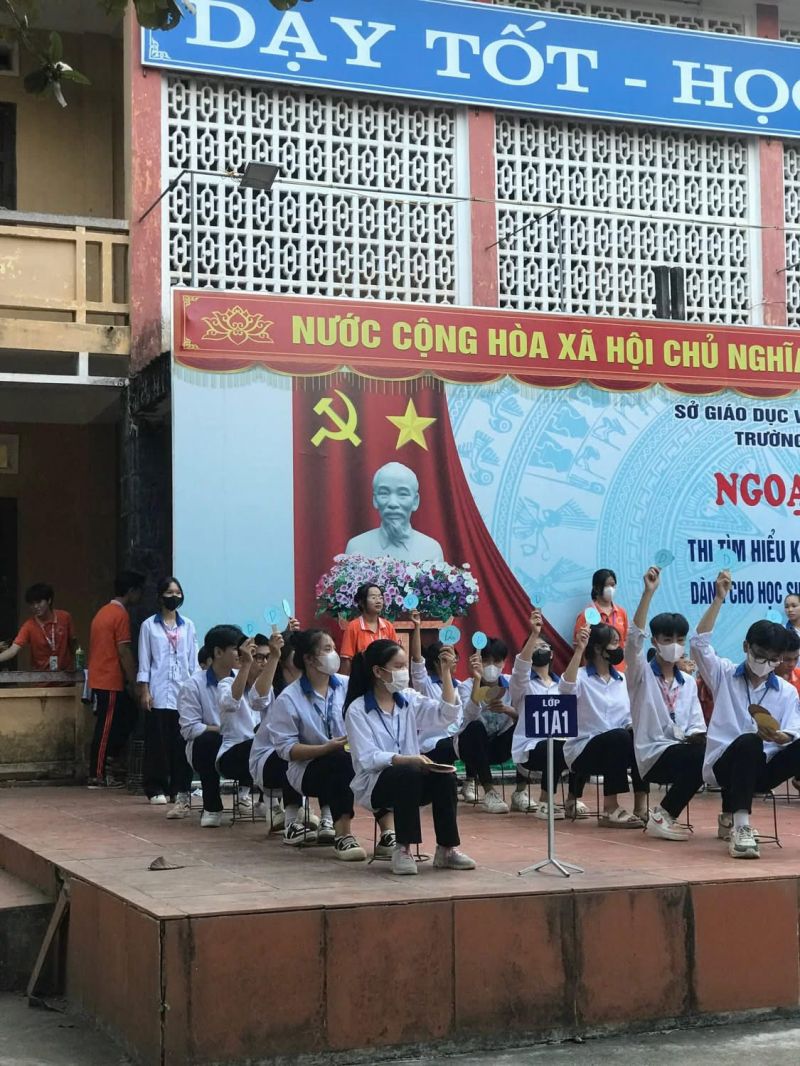 Trường THPT Ba Vì
