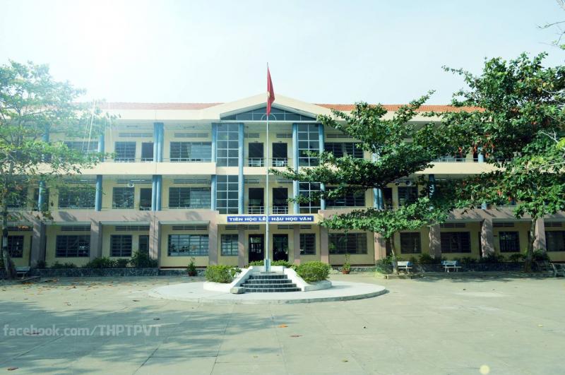 Trường THPT Phan Văn Trị