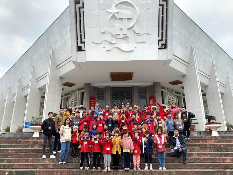 Trường Tiểu học Hương Đình