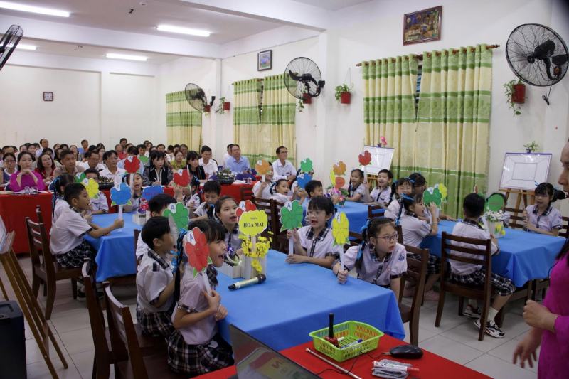 Trường Tiểu học Lê Bình 2